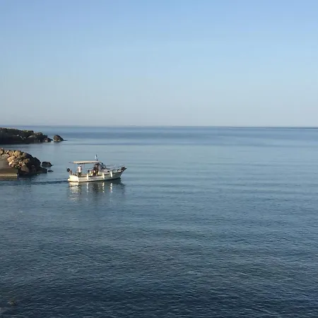 Apartman Coastal Charm - Sea View