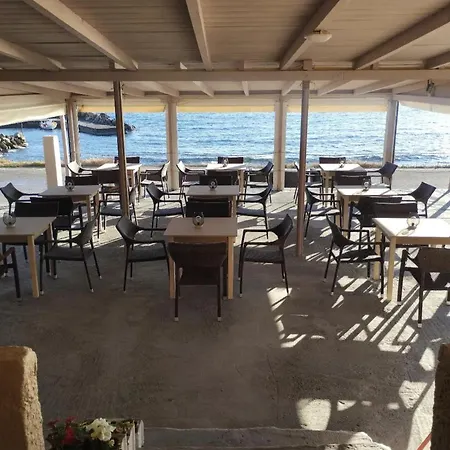 Coastal Charm - Sea View Apartman